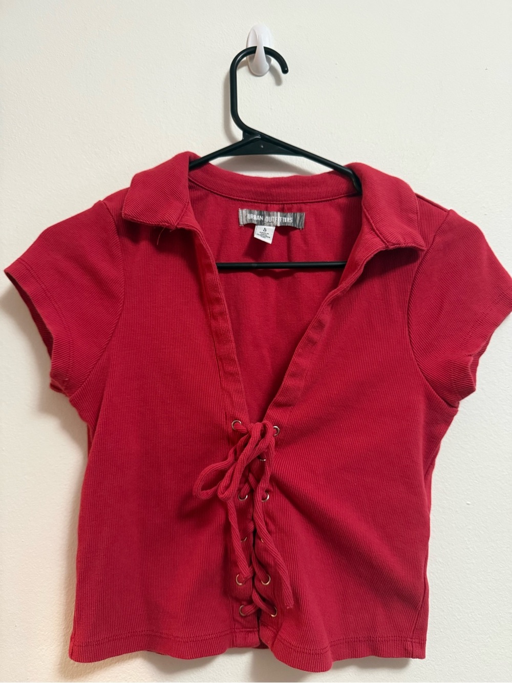 Urban Outfitters Red Lace-Up Polo Crop Top - Picture 4 of 4